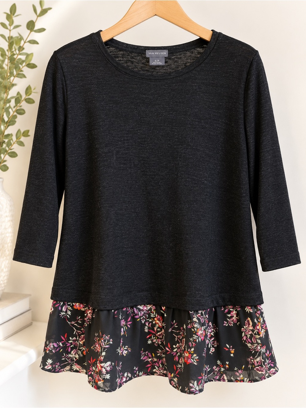 Van Heusen Black 3/4 Sleeve Floral Hem Ruffle Tunic Top S
